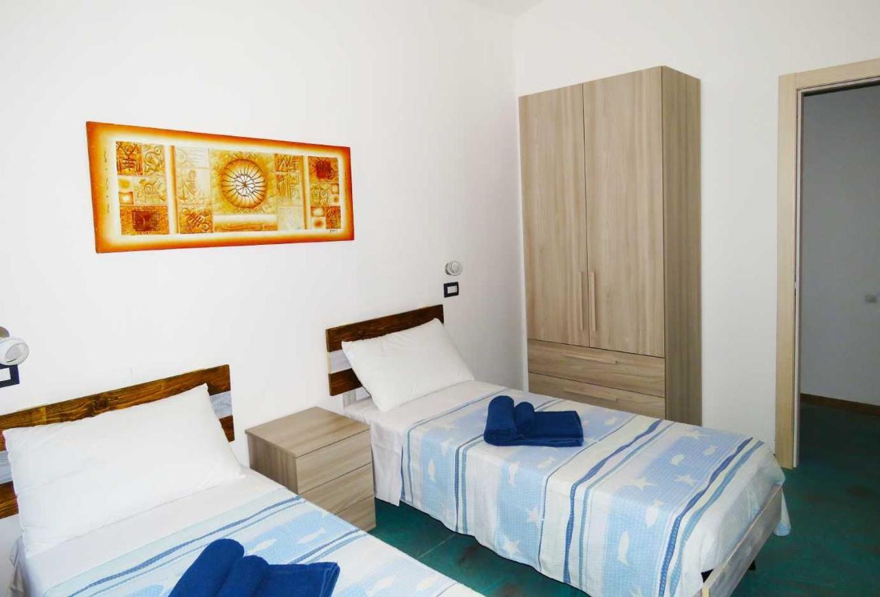 Panohome Porto Pino Exterior foto